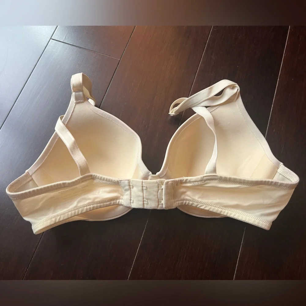Warners This Is Not A Bra 34B T Shirt Bra Lightly Lined Underwire White - Picture 4 of 11